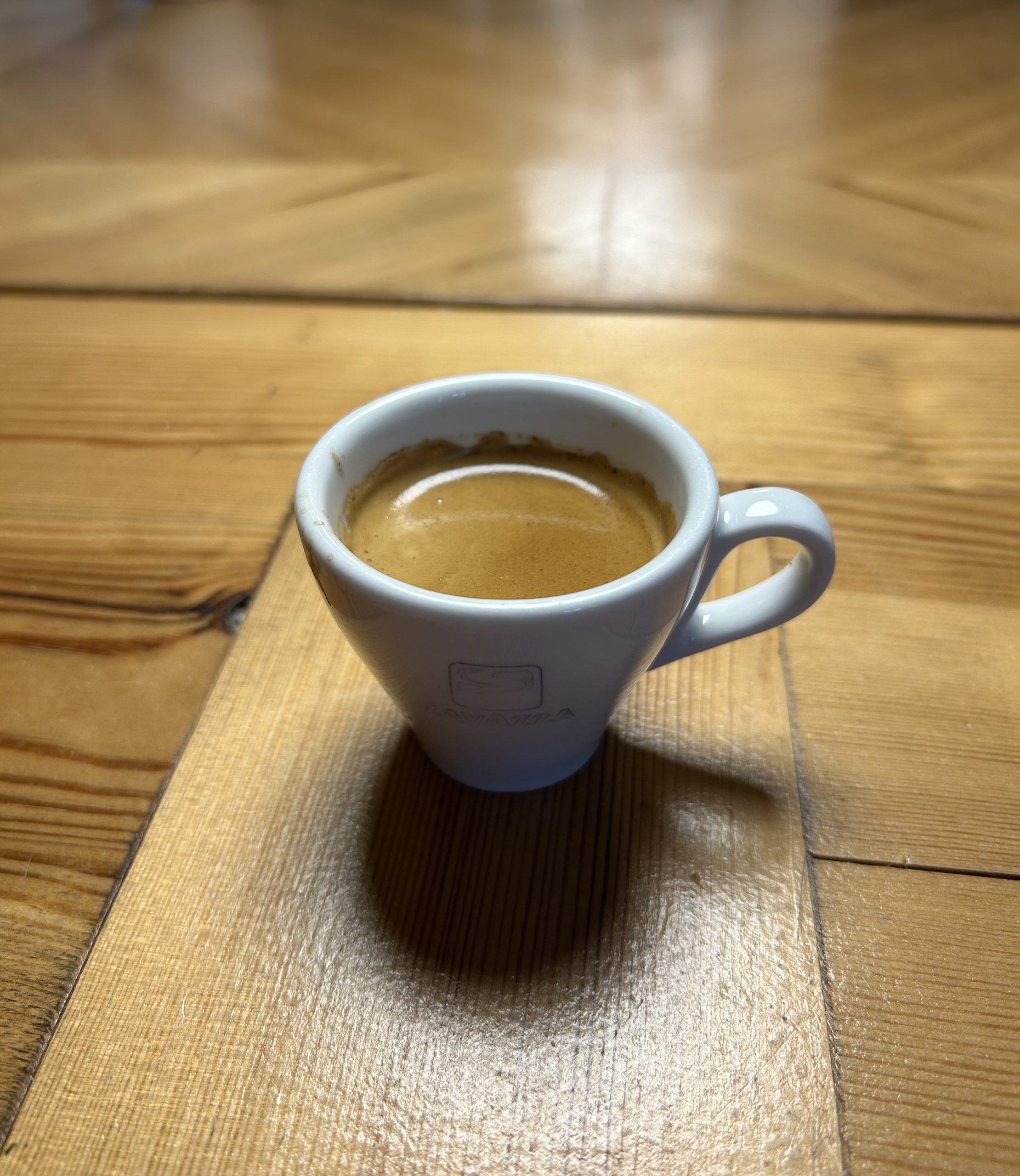 Kaffee und Espresso sind sehr beliebt. Wass sollte man bei Herzerkrankungen beachten?